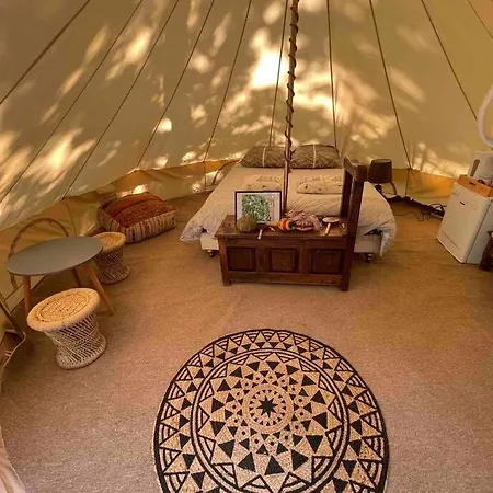 Apache Campismo de Luxo