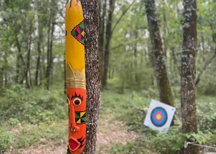 Luxe tent Apache Loubes-Bernac